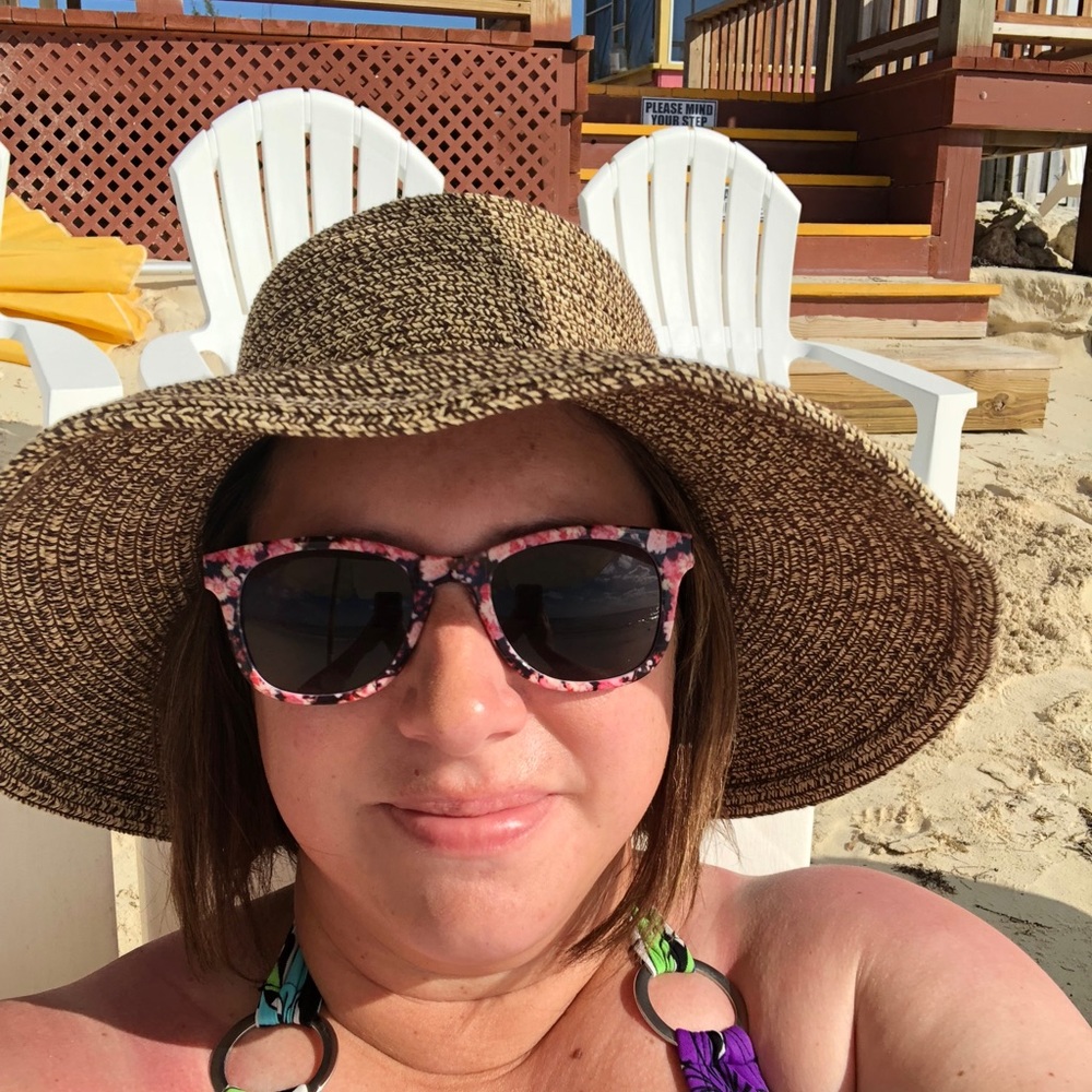 Meet your Posher, Marisa